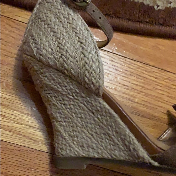 Sandals - Picture 4 of 4